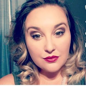 Meet your Posher, Darlene